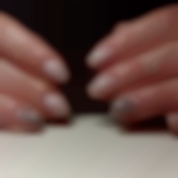 Корекція гелем, укріплення гелем.
                    Мастер маникюра Юлия Ромны