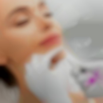 Корекція зони підборіддя філлером на основі гіалуроновоі кис