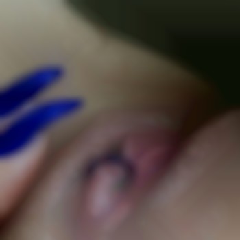 Женский интимный пирсинг
                    Мастер по пирсингу Татьяна Харьков