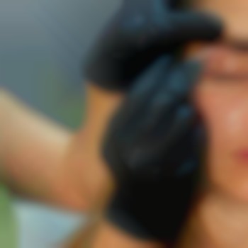 Корекція брів