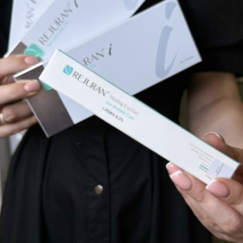 REJURAN EYE GEL навколо очей