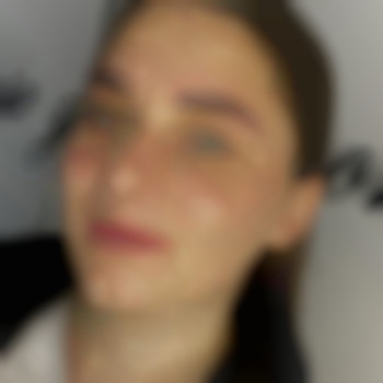 Фарбування та корекція брів