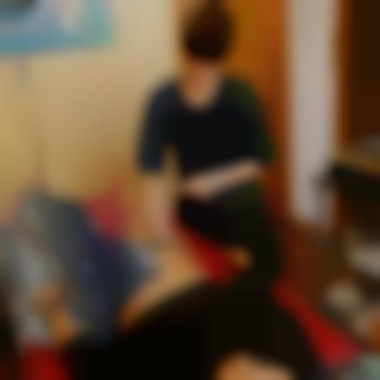 Вакуумно - роликовый аппаратный массаж
                    Массажист Анна Бредун Днепр