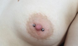 Пирсинг сосков Майстер перманентного макіяжу Оксана Київ