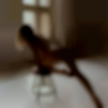 Фотосесія ню еротична на стільці, фото - фотограф Яна Томашук