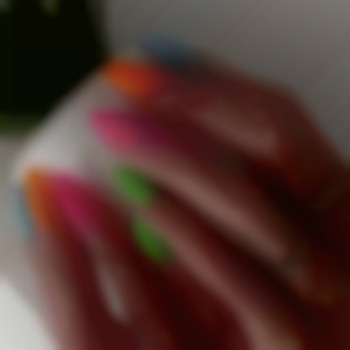 Нарощування нігтів, фото - салон краси Valentino