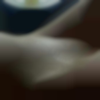 Шугаринг, цукрова паста + у центрі Києва - зона бікіні