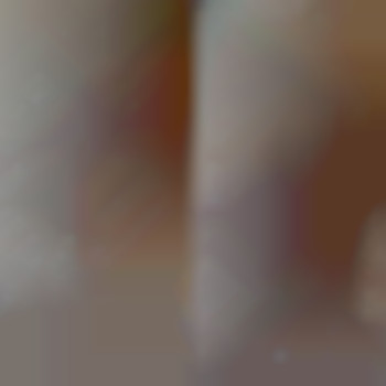 Вперше в житті процедура депіляції пахви.