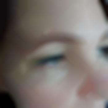 Фарбування та корекція брів