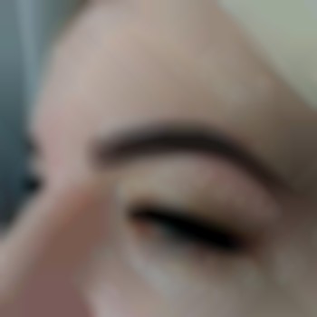 Фарбування та корекція брів з перманентом