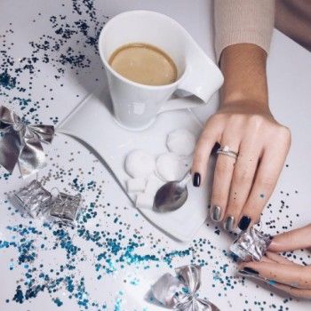 Маникюр аппаратный
                    Салон красоты Карамель Львов