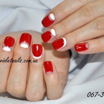 Лунный декор нарощенных ногтей
                    Салон красоты Violet Львов