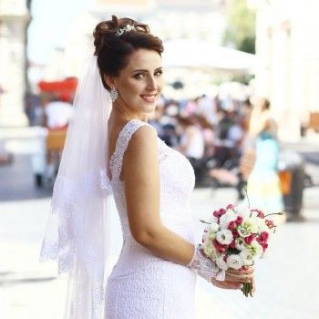 Свадебные прически
                    Перукар Наталья Львів