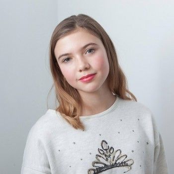 Покраска бровей хной
                    Визажист Инна Днепр