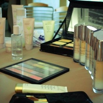 Макияж
                    Салон красоты Академия красоты и Здоровья Днепр