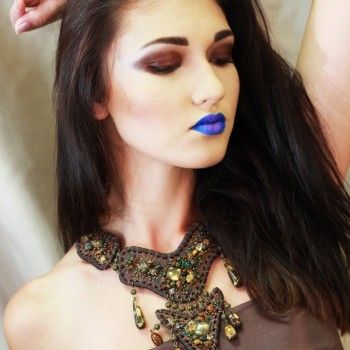 Коррекция бровей (без покраски)
                    Салон красоты Студия макияжа Евгении Кононенко	 Днепр