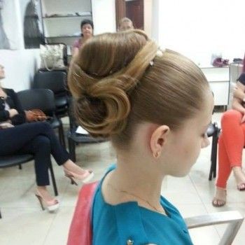 Укладка волос женская прическа, фото -  БьюТон