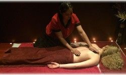 Аромамассаж с горячими камнями Spa-салон Thaisabai Киев