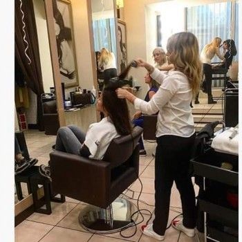  Стрижка
                    Косметологічний центр Континент Харків