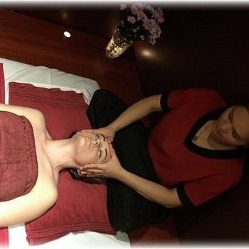 Массаж лица и головы
                    Spa-салон Thaisabai Київ