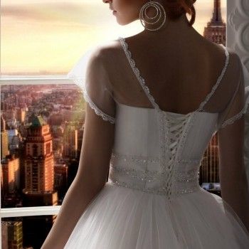 Свадебная прическа
                    Салон красоты Frida Харьков