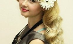 Обесцвечивание волос Салон красоты Frida Харьков
