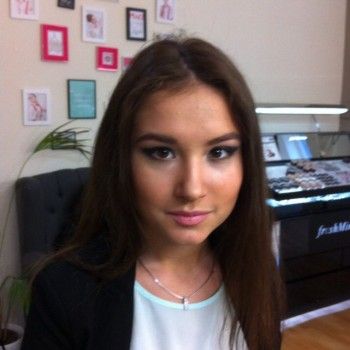 Ламинирование ресниц и бровей
                    Візажист Лариса Полякова Харків