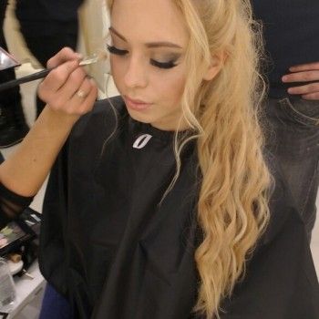 Cвадебные прически
                    Візажист Лариса Полякова Харків