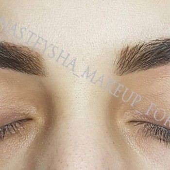 Коррекция и окрашивание бровей
                    Визажист Анастасия Отраднова Харьков