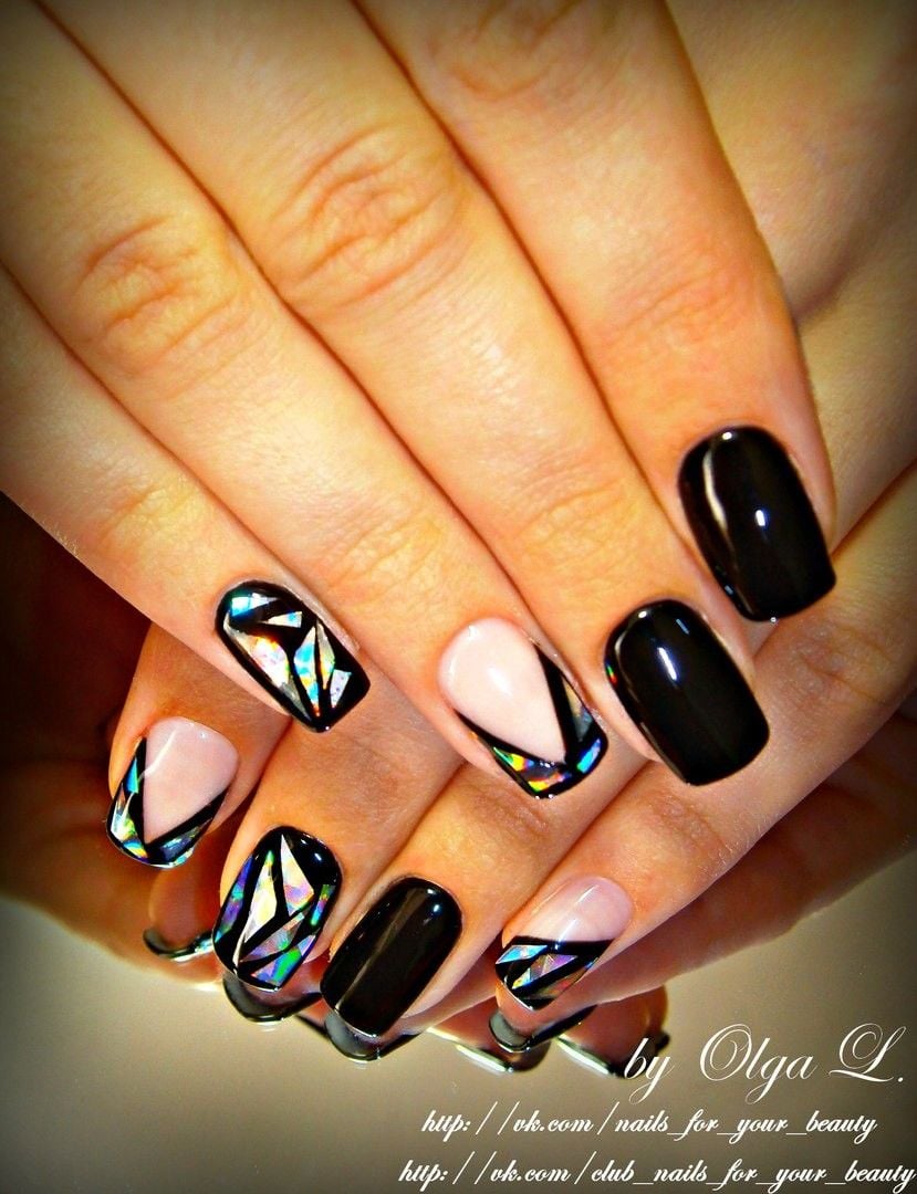 Черный маникюр битое стекло с черным лаком, фото - Мастер маникюра Ольга Лысаковская