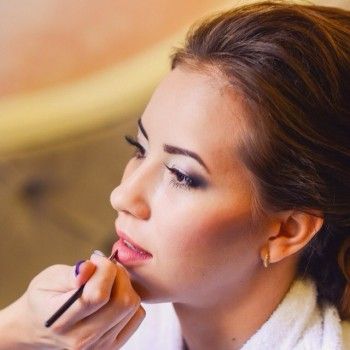 Профессиональный визаж
                    Візажист Оксана Кравченко Харків