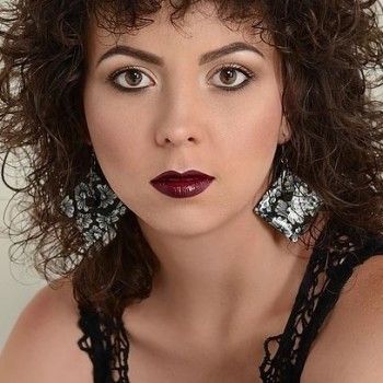 Прически
                    Визажист Екатерина Онишко Харьков