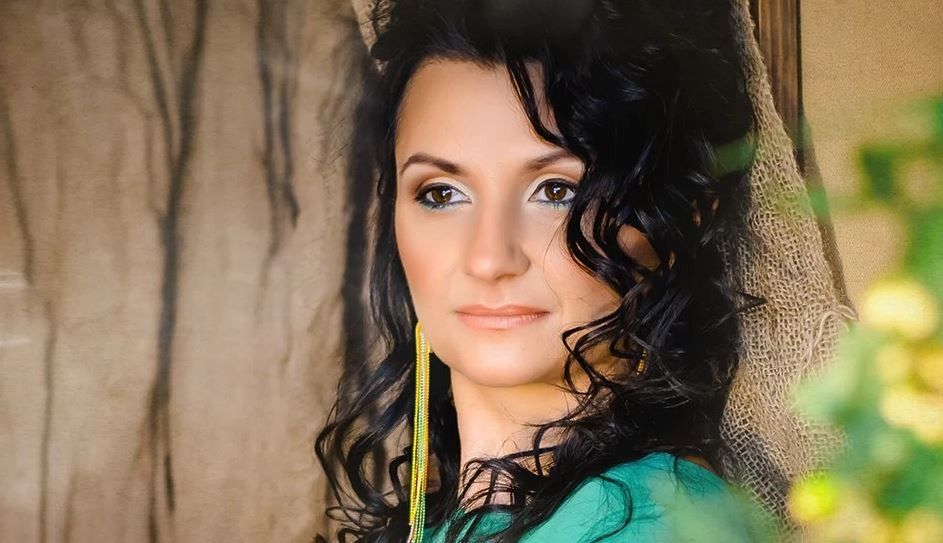 Стильна фотосесія портретна жіночна, фото - Візажист Екатерина Онишко