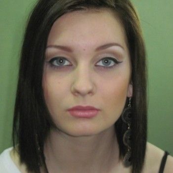 Окрашивание ресниц
                    Візажист Елена Кожушко Харків