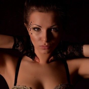 Укладка: средняя длина
                    Салон красоты Атмосфера Запорожье