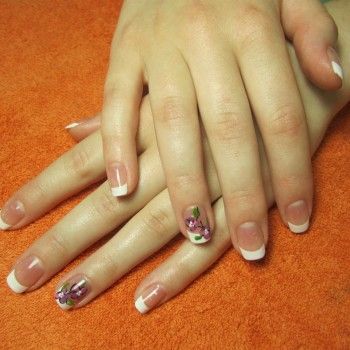 Аппаратный маникюр женский
                    Салон краси SUN MARY Запоріжжя