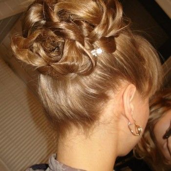 Ленточное наращивание волос
                    Салон краси Для Тебя Запоріжжя