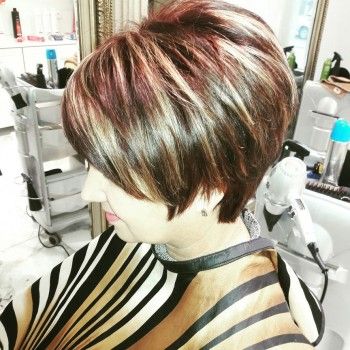 Стрижка пикси боб с челкой удлиненная, фото -  Империя стиля