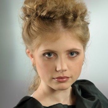 Вечерние прически
                    Салон краси Kaaral Beauty Запоріжжя