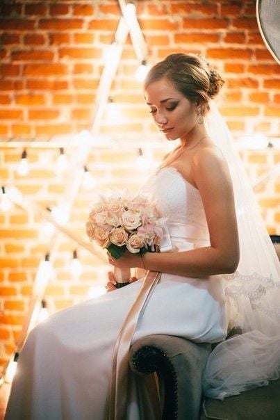 Фотосесія у студії весільна на стільці, фото - Перукар Анастасия Чоловская