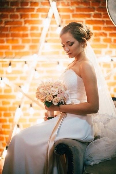 Фотосесія у студії весільна на стільці, фото - Перукар Анастасия Чоловская