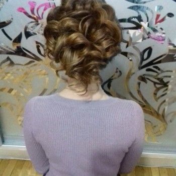 Вечерние (выпускные) прически	
                    Парикмахер Татьяна Угланова Запорожье