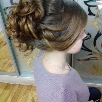 Вечерние (выпускные) прически	
                    Парикмахер Татьяна Угланова Запорожье