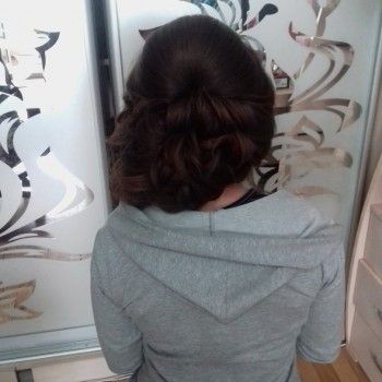 Вечерние (выпускные) прически	
                    Парикмахер Татьяна Угланова Запорожье