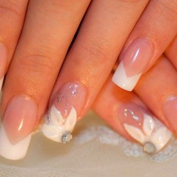 Манікюр, фото - Косметологічний центр Полтавьский