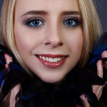 Стрижки женские и мужские
                    Визажист Елена Крыгина Запорожье