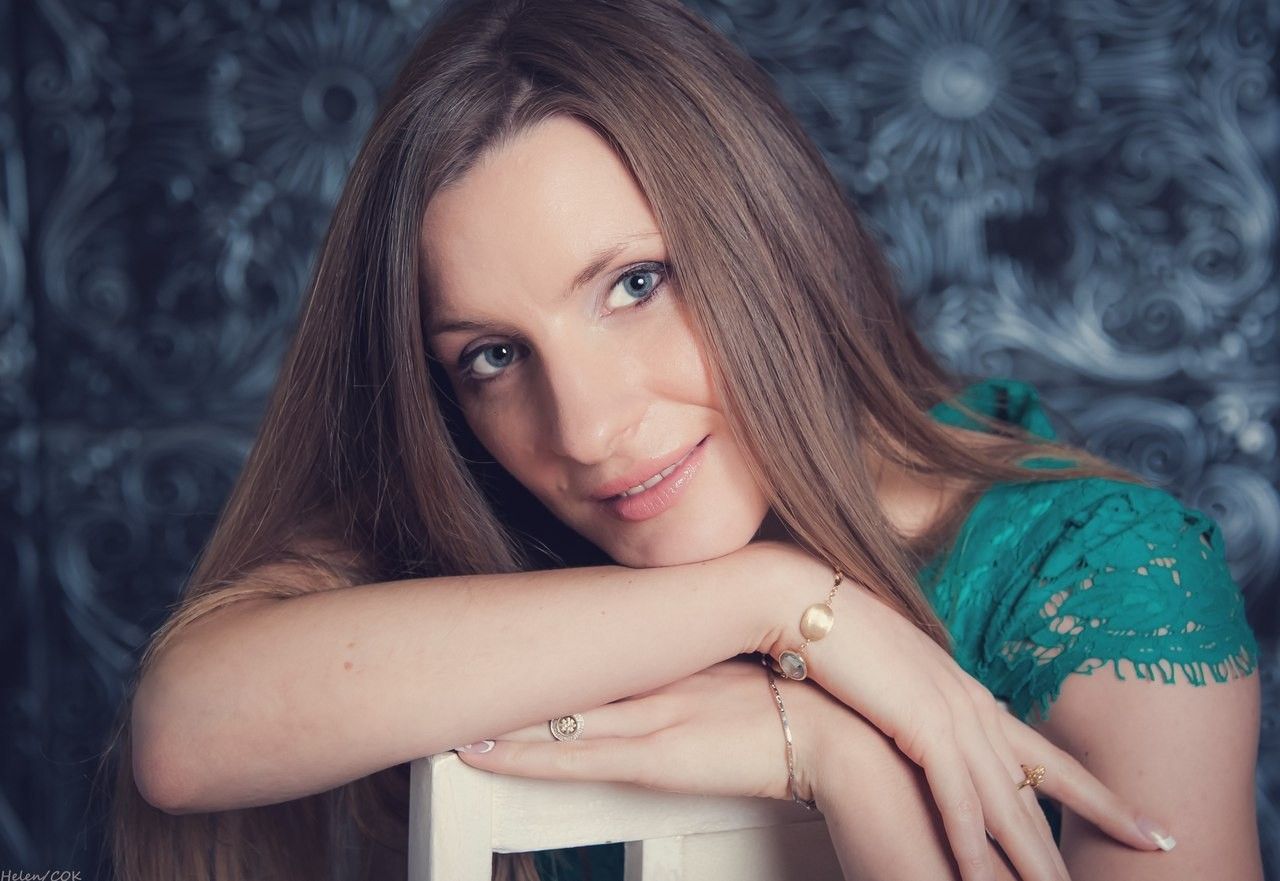 Фотосесія у студії портретна на стільці, фото - Візажист Камилла Петровская