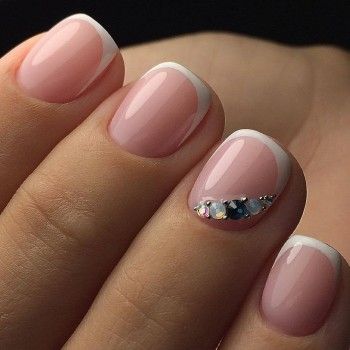 Маникюр с обычным покрытием
                    Салон красоты Valesta Кривой Рог