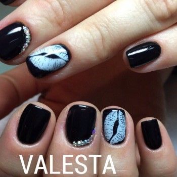 Маникюр с обычным покрытием
                    Салон красоты Valesta Кривой Рог