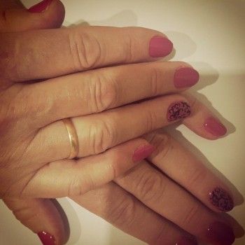 Покрытие гель-лак
                    Салон красоты Шико Кривой Рог